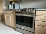 6.3 cu. ft. Gas Single Oven Slide-in Range with ProBake Convection and EasyClean - Image 4