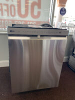 Front Control Dishwasher with QuadWash - Image 5