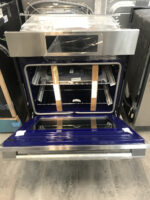 LG STUDIO 4.7 cu. ft. Smart  InstaView Electric Single Built-In Wall Oven with Air Fry & Steam Sous Vide - Image 3